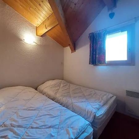 Holiday home Ensoleille Sur Pistes, 5 Chambres, Animaux Admis - Fr-1-351-82 *